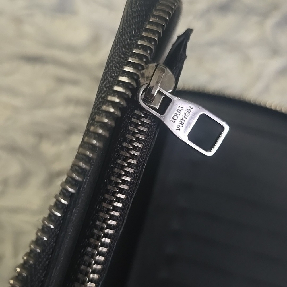 Louis Vuitton Mono Black & Gray Eclipse Vertical Zippy Long Wallet (EUC)COA🩶🖤 - Picture 5 of 13
